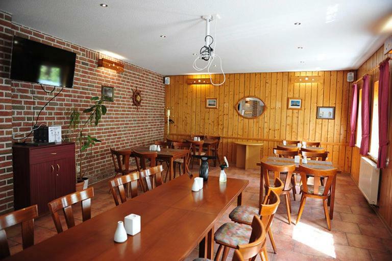 Gasthaus Zum Seestern Hotel Ravensbruck Екстериор снимка